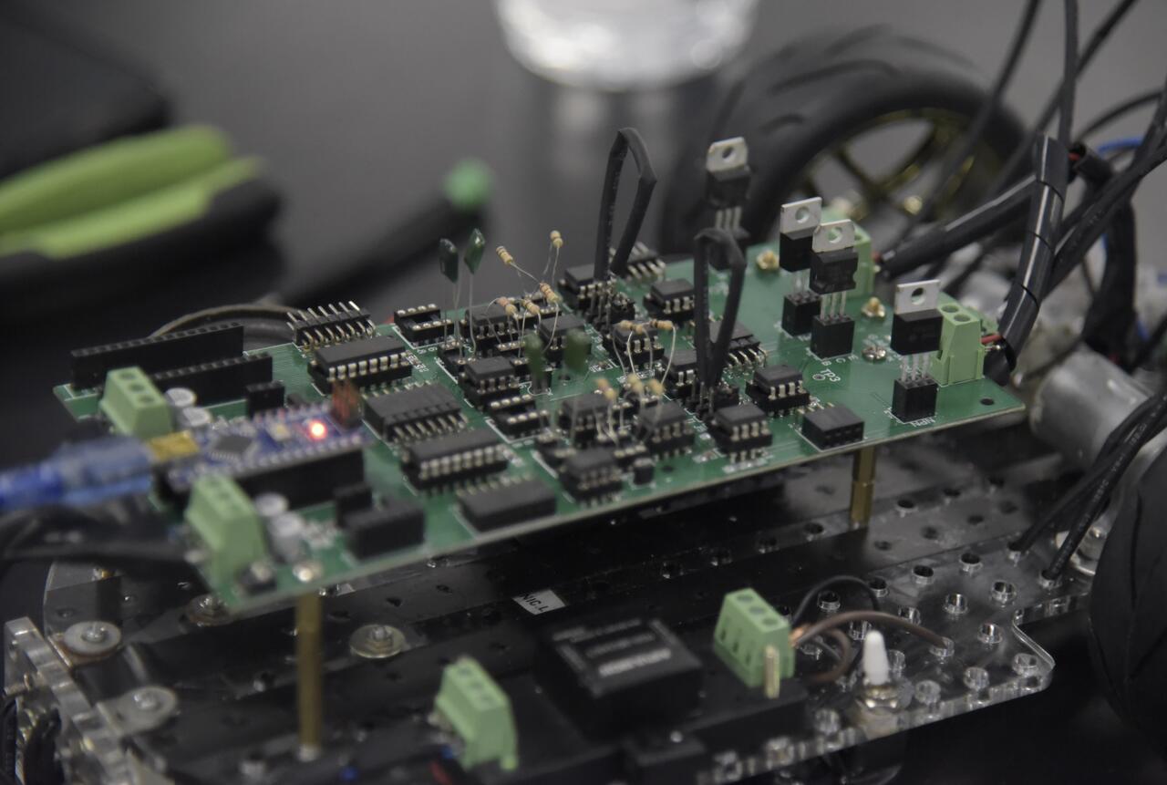 DAC Line Following Robot